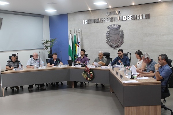 SESSÃO ORDINÁRIA - Câmara de Palotina aprova recursos para conclusão das obras do pavilhão comunitário do bairro União