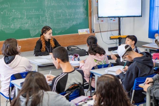 Cerca de um milhão de estudantes da rede estadual volta às aulas nesta quarta