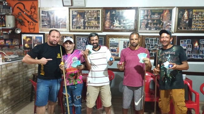 Bar do França realizou um emocionante torneio de sinuca