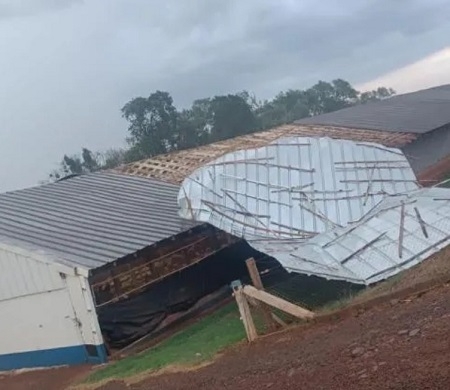 Temporal provoca estragos em Palotina